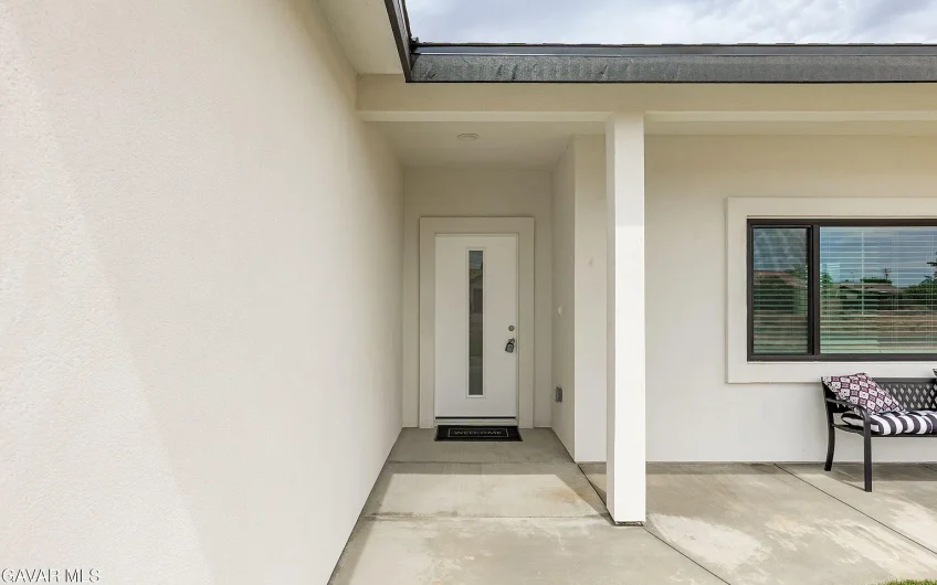 Newly built 4 bedroom home in Walpole Ave, California City CA USA